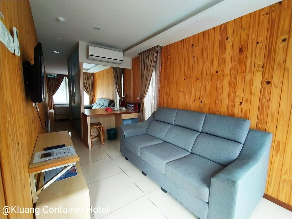 Kluang Container Swimming Pool Hotel Eksteriør billede