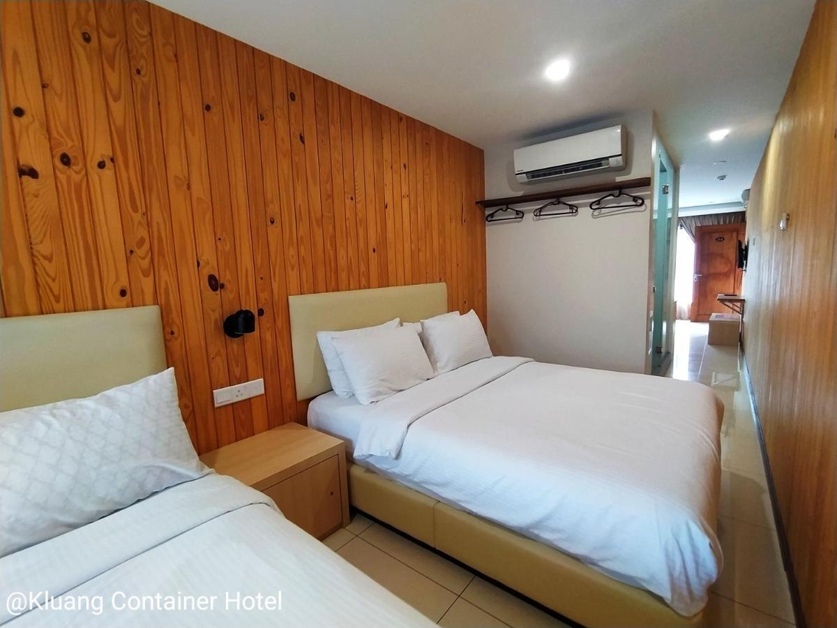 Kluang Container Swimming Pool Hotel Eksteriør billede